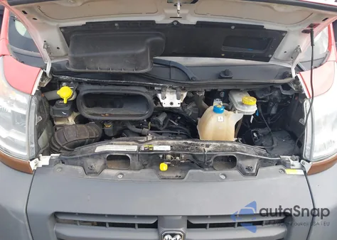 2018 Ram Promaster 2500 High Roof 159 Wb z USA, uszkodzony, nr VIN 3C6TRVDG7JE147620